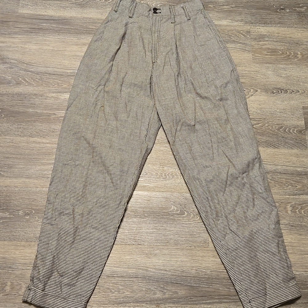 Vintage 80s High Waist Pleated Houndstooth Trousers. Sz 7